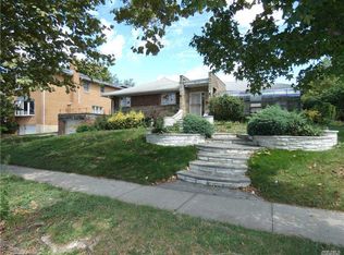 135-03 73rd Ter, Flushing, NY 11367