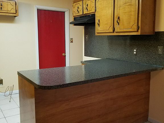 4th image of 1612 Avalon Ave