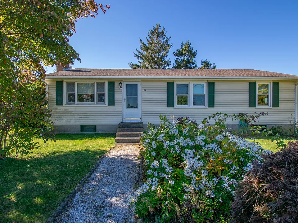 184 Bristol Ferry Rd