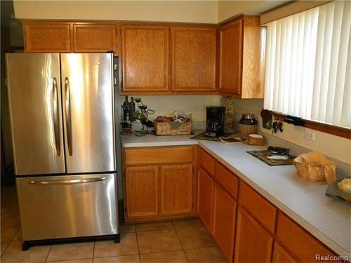 3rd image of 53090 Hillsboro Dr