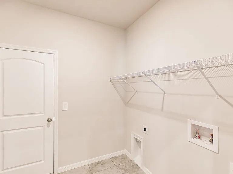 4243 NE 17th Ave — Photo 14