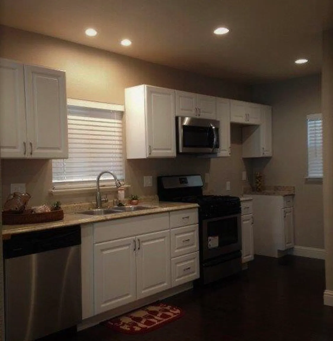 2 bed, 786 sqft, $2,200 — Photo 2