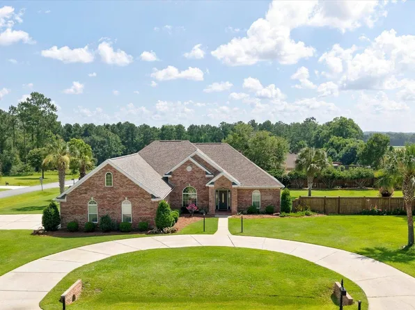 611 Twin Ponds Dr, Havana, FL 32333