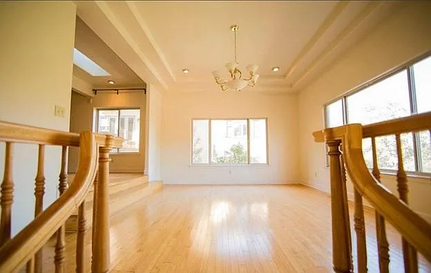 910 Alvarado Rd — Photo 4