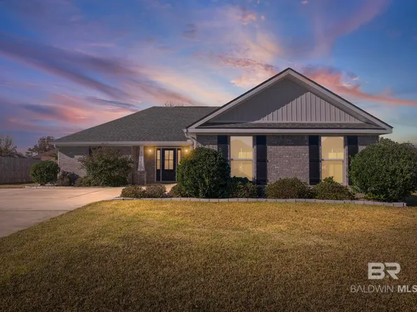 21687 Bartlett Ln, Robertsdale, AL 36567