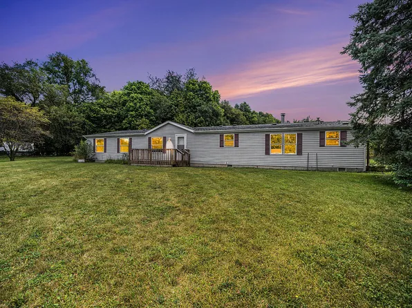 69743 Calvin Center Rd, Cassopolis, MI 49031