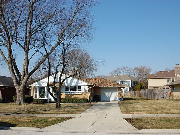 2nd image of 1614 N Chestnut Ave