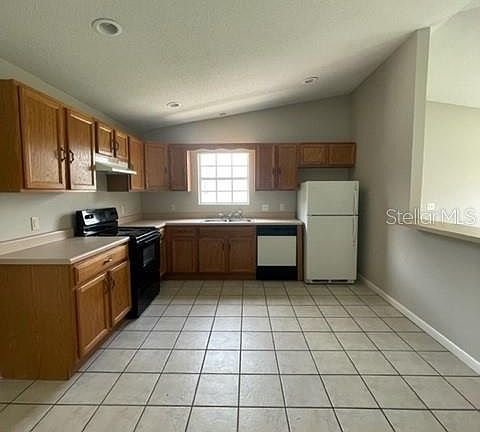 2nd image of 40 Jefferson Rd