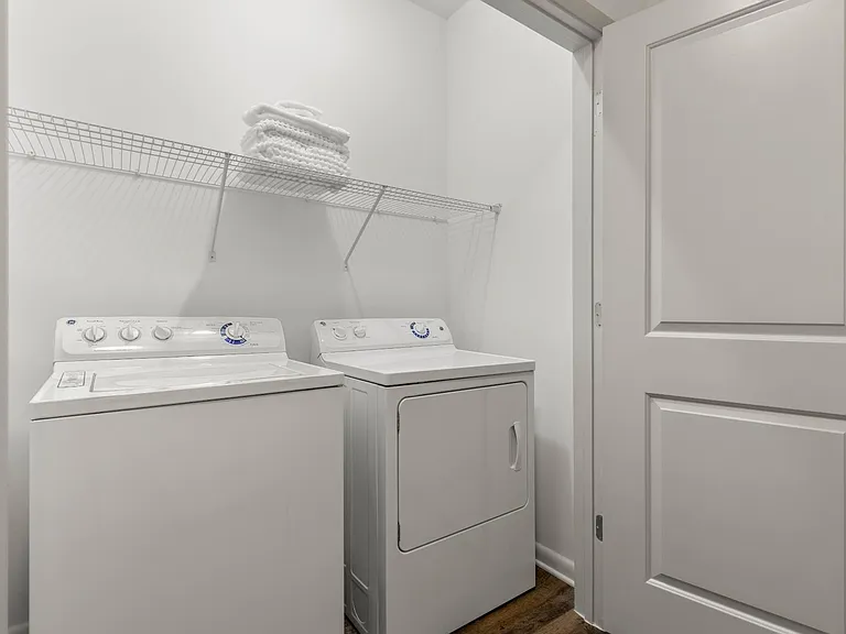 Legacy Renovated Home - Laundry