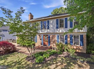 8604 Riverside Rd, Alexandria, VA 22308