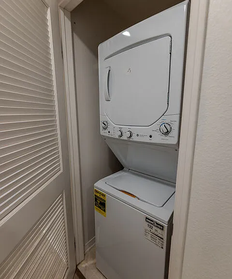 6020 Seabluff Dr #302 — Photo 33