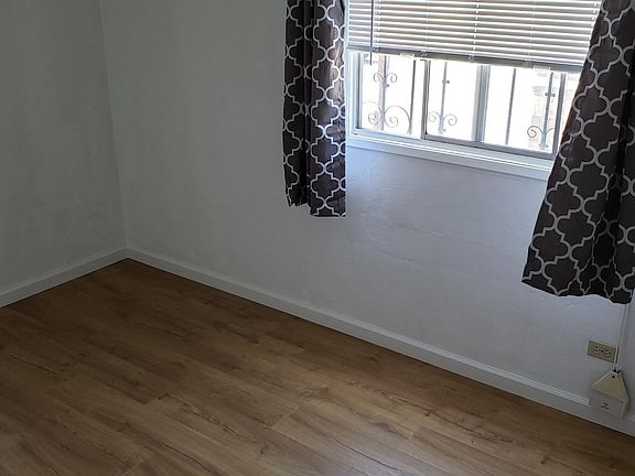 5th image of 715 Beardsley St