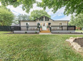 905 Trout Ln, Shelbyville, KY 40065