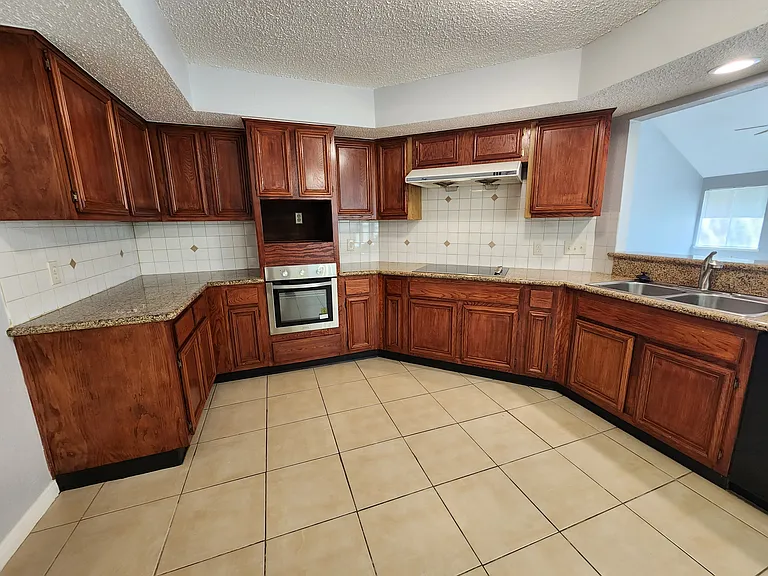 11411 Pagoda Dr — Photo 10