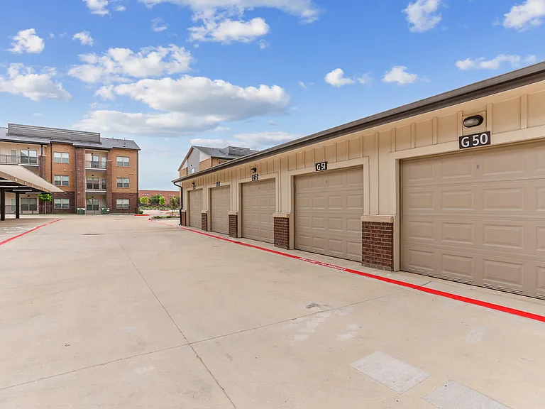 Wildwood Luxury Urban Homes — Photo 26