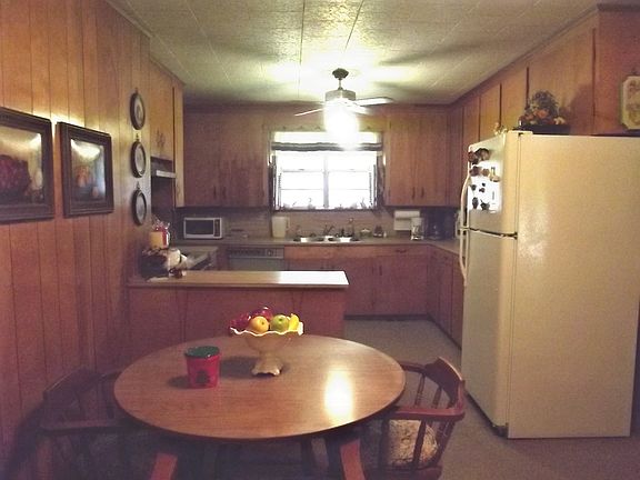 3rd image of 130 E Bolling Ave