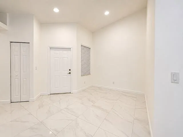 2480 S Coral Trace Cir — Photo 7