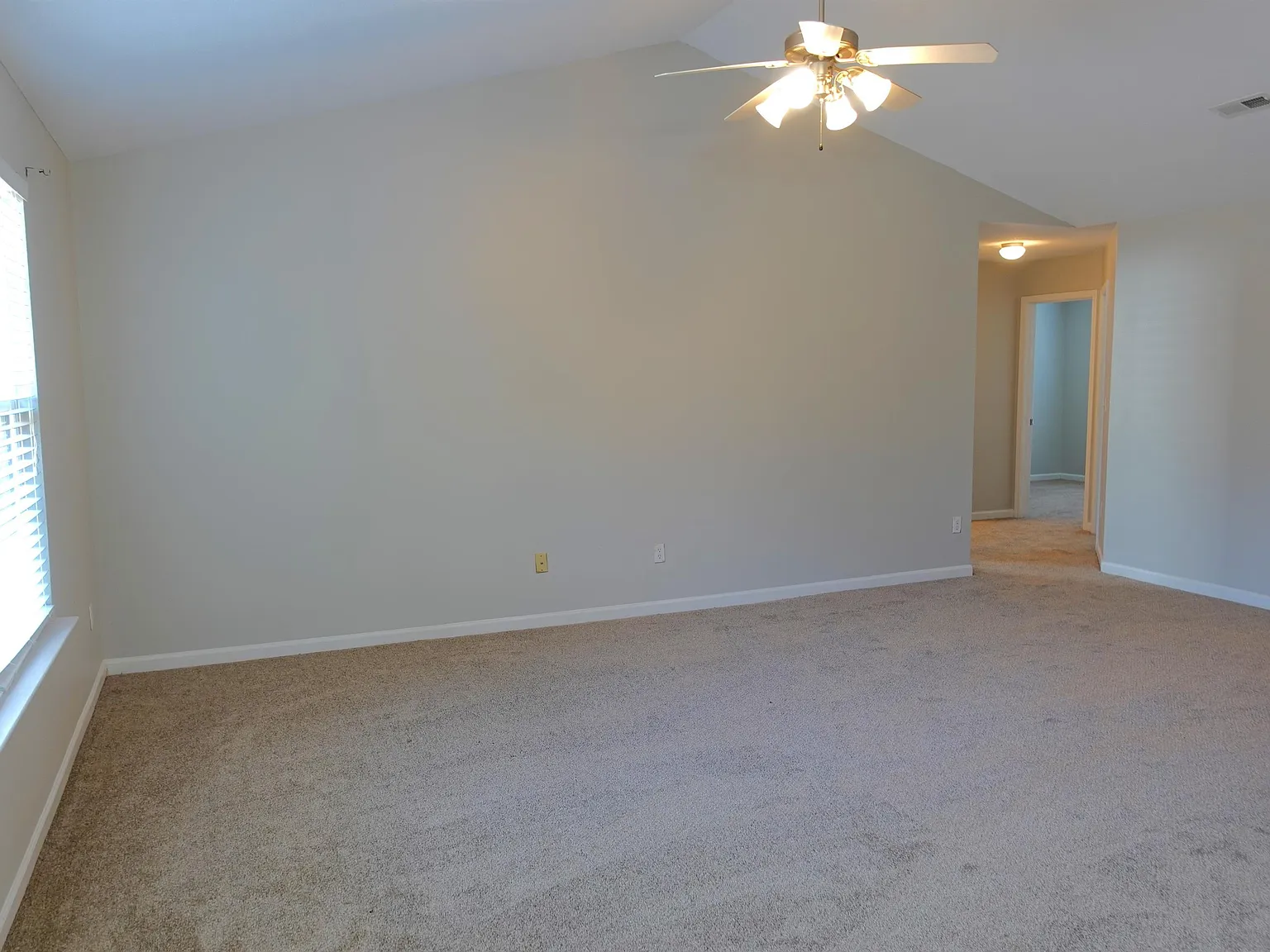 Stockbridge Drive 139 - 01 — Photo 3