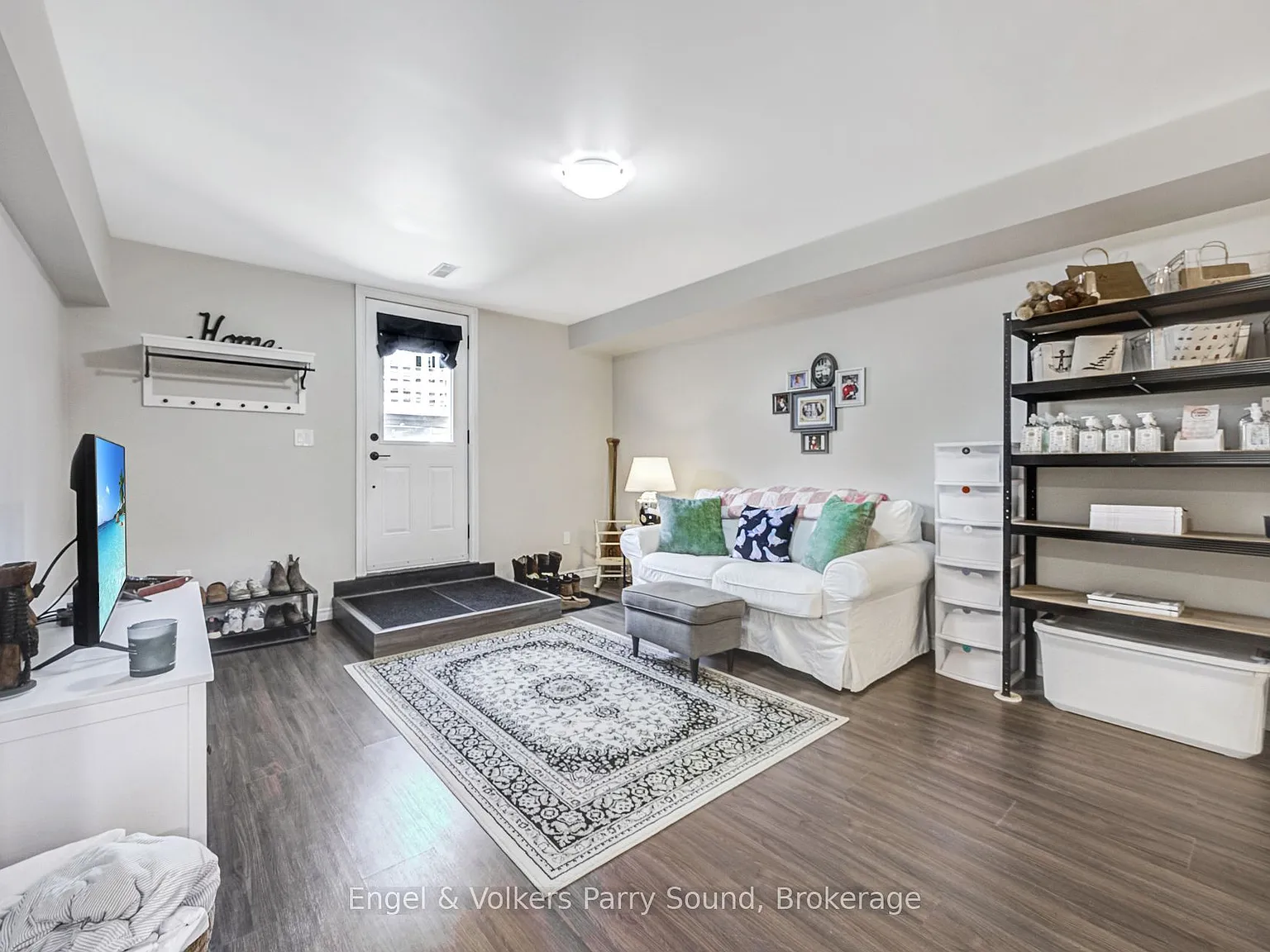 2 bed, $2,200 — Photo 3