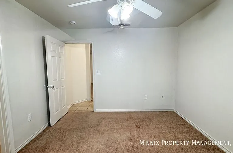5415 Marshall St #B — Photo 10