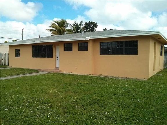 3rd image of 19831 NW 1st Ave