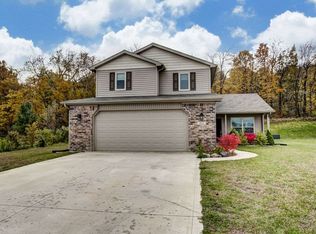 1907 Winesap Way, Kendallville, IN 46755