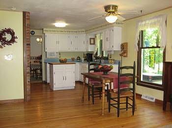 2nd image of 3027 Peony Farm Ln