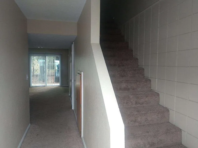 114 Blissett Dr #J — Photo 8
