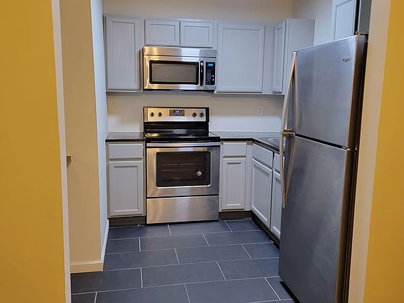 4th image of 4200 Pembrook Rd APT 4