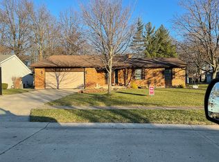 1906 Sutton Dr, Celina, OH 45822