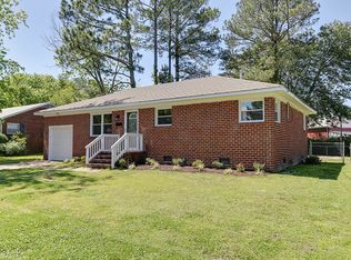 4002 W Weaver Rd, Hampton, VA 23666