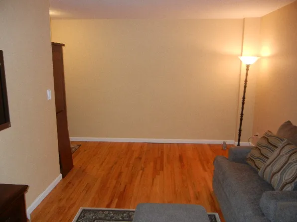 66-92 Selfridge Street image 1 of 11