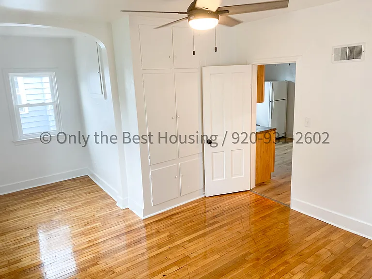 1307 W Bent Ave — Photo 5