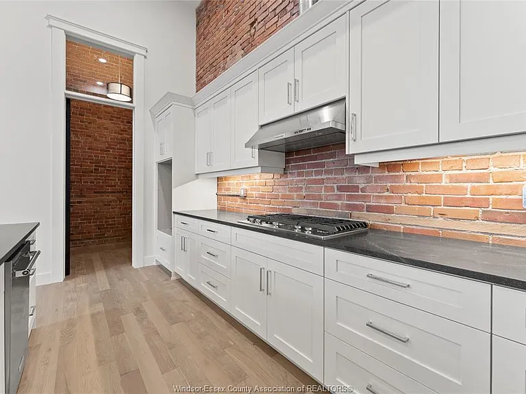 247 Brock St #201 — Photo 10