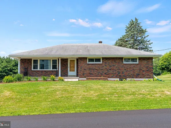 113 Eisenhower Rd, Palmyra, PA 17078