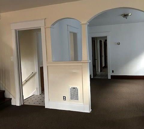 4th image of 151 Dartmouth Ave