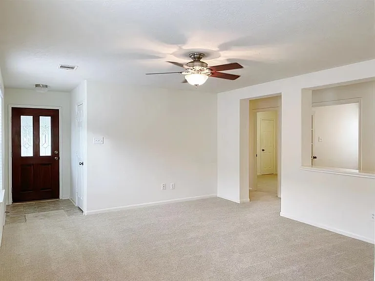 20707 Fair Castle Dr — Photo 5