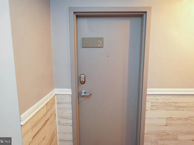 308 N Division St #2 — Photo 5