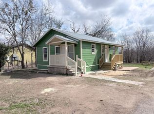 9039 Elroy Rd, Del Valle, TX 78617