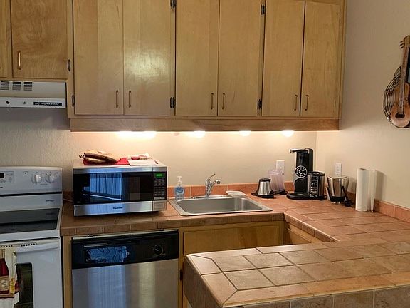 5th image of 477 Ala Wai Blvd APT 79A