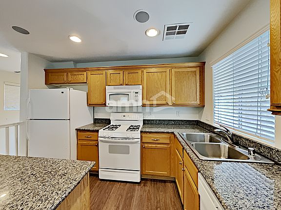3rd image of 8936 Sally Rose Ave
