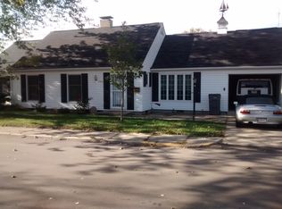 104 E Benton St, Syracuse, IN 46567