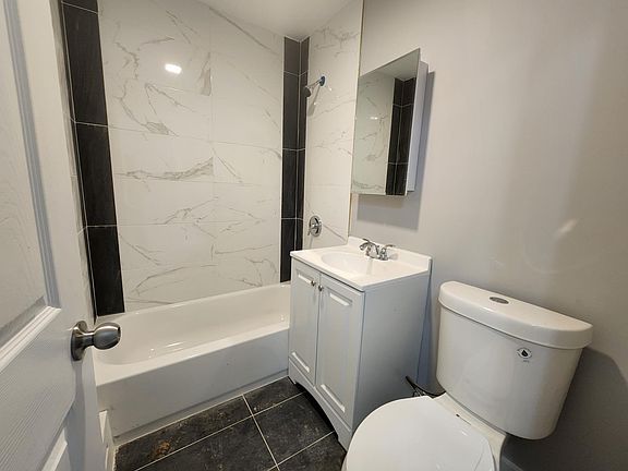3rd image of 5 Gidney Ave #1
