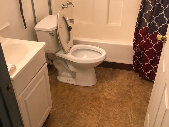 2nd image of 1288 Electric Ave APT 3