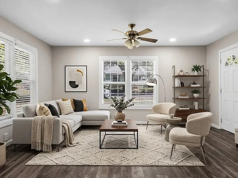220 W Murray St — Photo 3