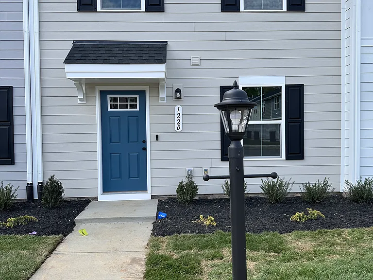 1220 Canterbury Ridge Rd — Photo 1