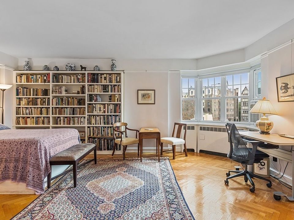 1st image of 120 Cabrini Blvd APT 105