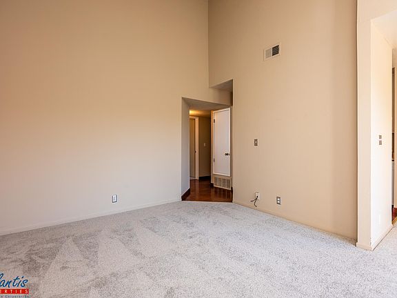5th image of 2289 Sun Glory Ln #B