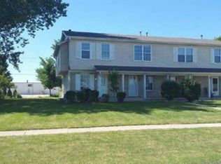 116 Colonial Pkwy UNIT B, Yorkville, IL 60560