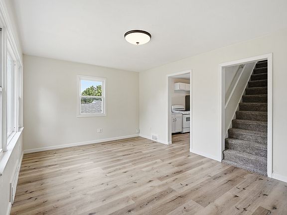 3rd image of 135 4th St